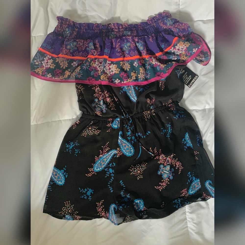 Express off the shoulder flower romper medium